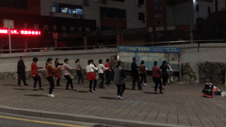 C8172F1E-855B-4242-9C29-9B8CEF26CA5C.gif